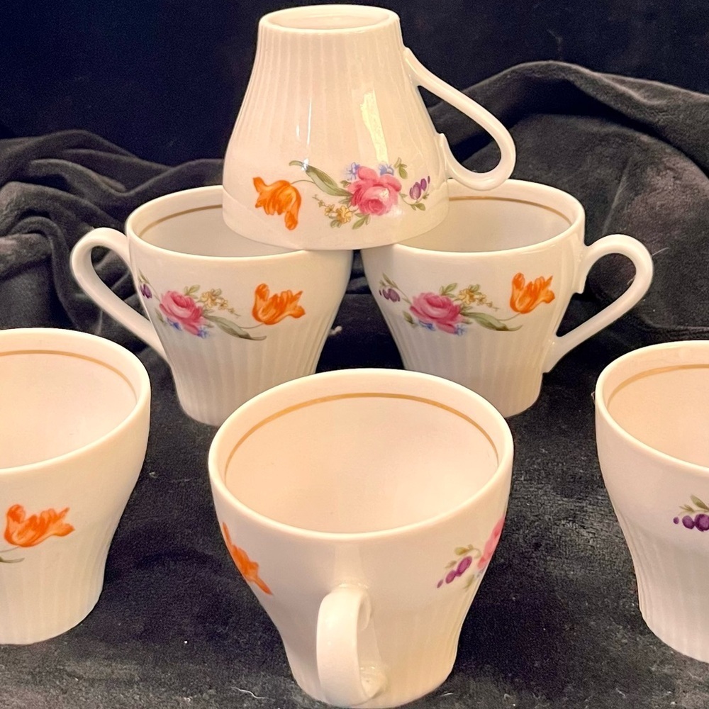 VTG JLMENAU East Germany Graf Von Henneberg Floral Ribbed Demitasse Cups Set 6 - Picture 8 of 17